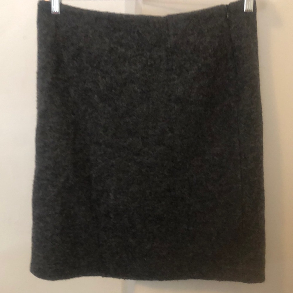 Inspired style wool mini skirt w/zipper (NWOT)